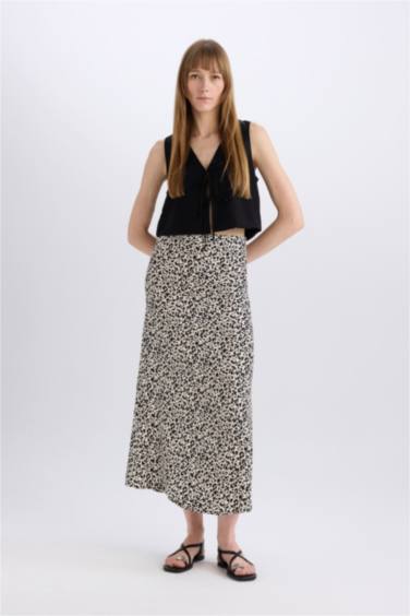 тұтас басып шығарылған a сызығы максималды ұзындық Тоқылған юбка