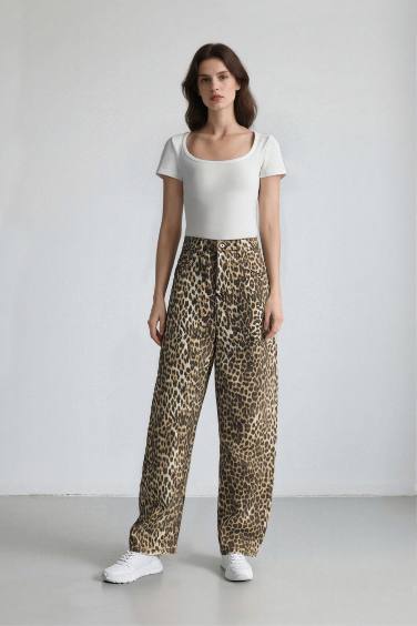 Baggy Fit Leopar Desenli Yüksek Bel Standart Boy Gabardin Pantolon