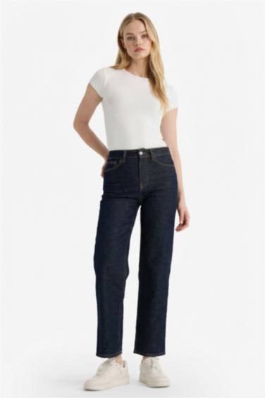 Comfort Straight Yüksek Bel Bilek Boy Jean Yıkamalı Pantolon