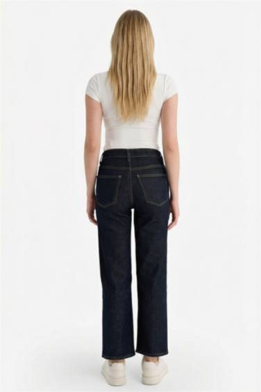 Comfort Straight Yüksek Bel Bilek Boy Jean Yıkamalı Pantolon