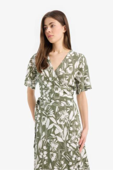 гүлді қайырылатын қысқа жеңді Қысқа жеңді тоқылған көйлек