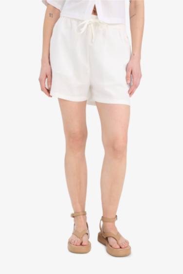 Шорты из льняной смеси с нормальной посадкой и короткими штанинами