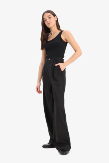 Широкие брюки из смесового льна с высокой посадкой и тремя карманами