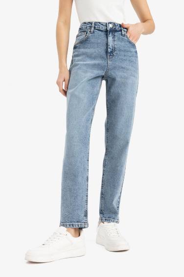 Lina Comfort Mom Fit Regular Waist Straight Leg Jeans