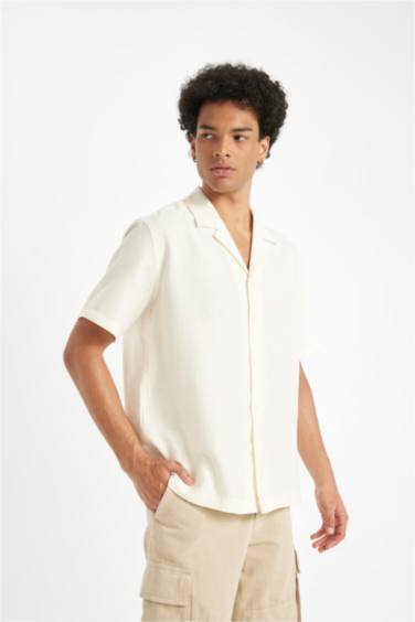 Regular Fit Resort Collar Short Sleeve Shirt