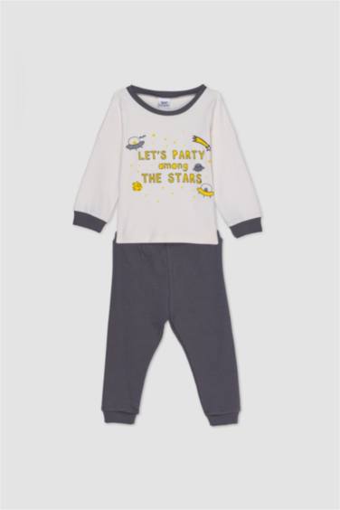 طقم بيجاما بيبي اولادي قصة عادية بطبعة نجم - قطعتين