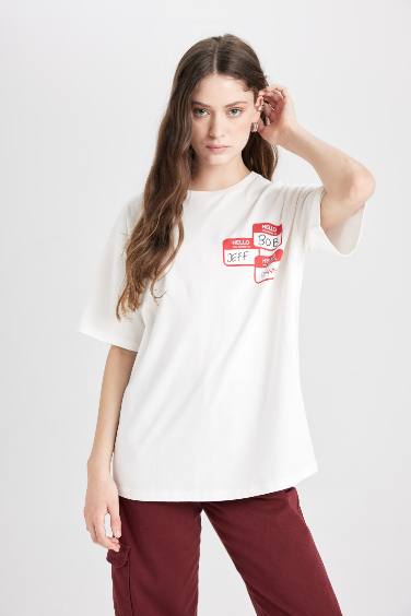 Beetlejuice Oversize Fit Crew Neck Printed T-Shirt