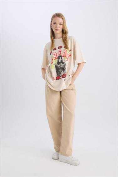 Beetlejuice Oversize Fit Crew Neck Printed T-Shirt