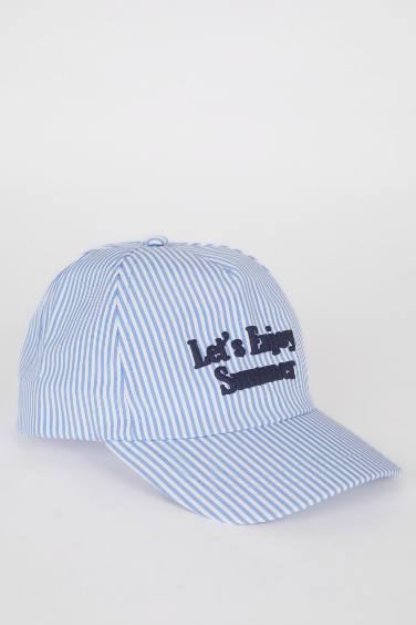 Полосатая кепка для мальчика