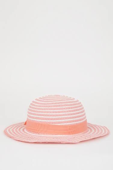 قبعة قش بناتي