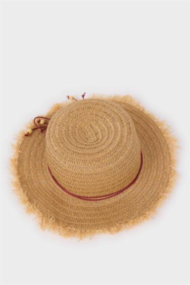 قبعة قش بناتي