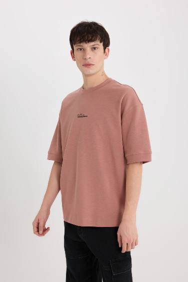 Футболка loose fit с круглым вырезом и лозунгом