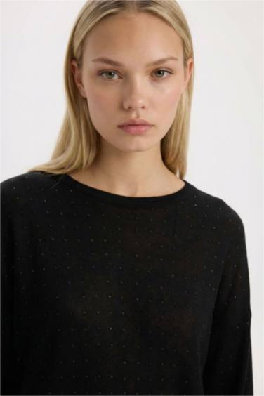 بلوز تريكو سادة قصة مريحة بياخة مستديرة