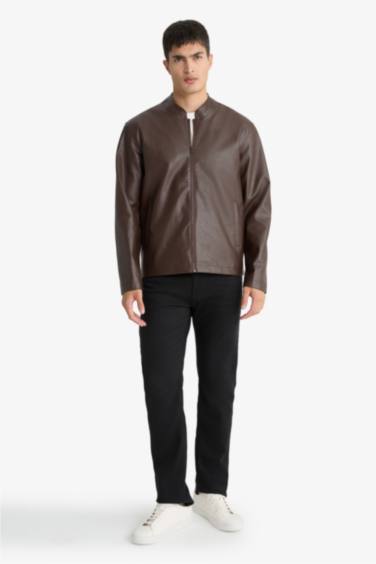 جاكيت جلد صناعي وتر بروف سليم فيت بياقة عالية