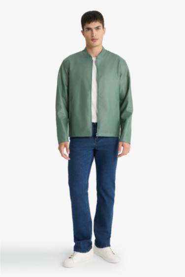 جاكيت جلد صناعي وتر بروف سليم فيت بياقة عالية