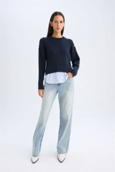 Relax Fit Crew Neck Hem Detailed Knitted Pullover