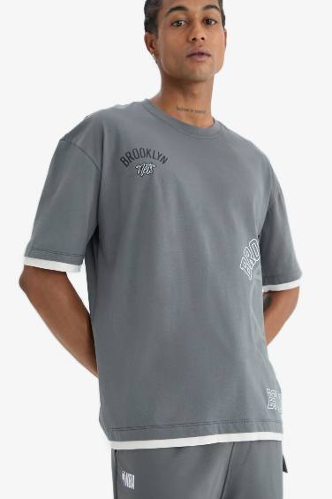 Oversize Fit Brooklyn Nets Licensed Crew Neck T-Shirt