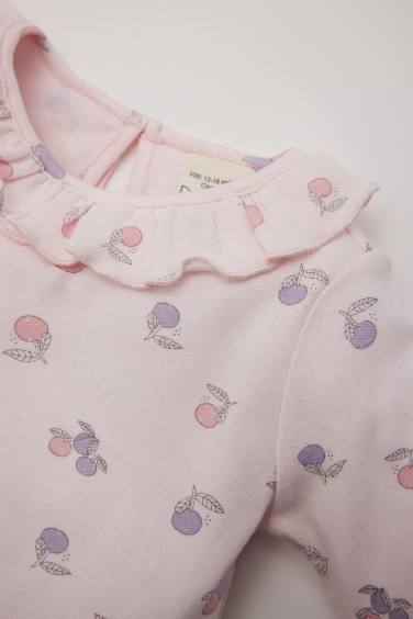 بيجاما بطبعة فاكهة من قطعتين