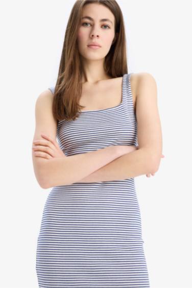 Обтягивающее платье с квадратным вырезом и полосками, без рукавов, из ребристой ткани, миди длина