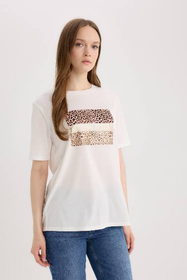 Traditional Regular Fit Crew Neck Short Sleeve T-Shirt