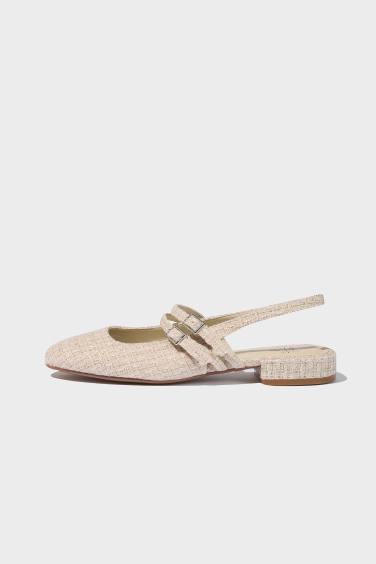 شوز فلات حريمي بيج بكعب مسطح