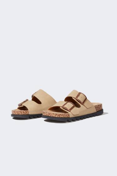 Woman Flat Sole Slipper