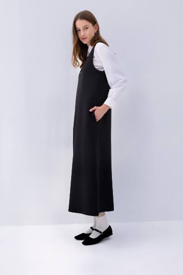 Relax Fit Yuvarlak Yaka Skuba Dalgıç Kumaş Kolsuz Siyah Midi Elbise