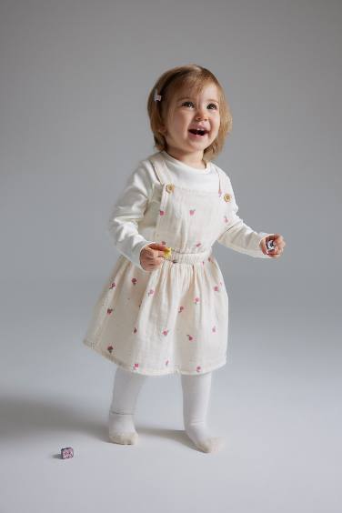 Kız Bebek 3'lü Takım Müslin Çiçekli Uzun Kollu Tişört Salopet Elbise Külotlu Çorap