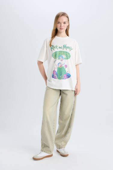 تيشيرت مطبوع اوفر سايز بياخة مستديرة من ريك ومورتي