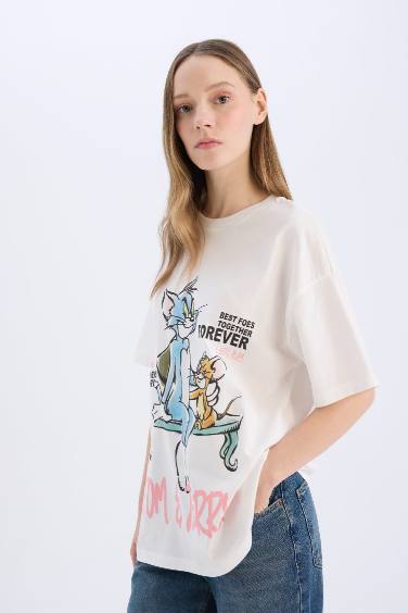 تيشيرت نص ردن اوفر سايز مطبوع برقبة مستديرة من توم وجيري