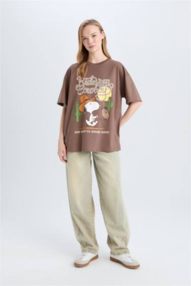 تيشيرت نص ردن اوفر سايز بياخة مستديرة من سنوبي