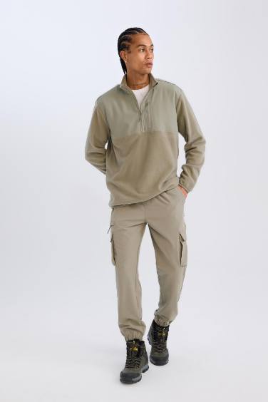 DeFactoFit Standart Fit Dik Yaka Fermuarlı Polar Sporcu Sweatshirt