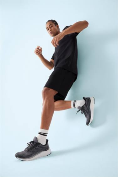 شورت رياضي قصة عادية مطبوع بسحاب من DeFactoFit