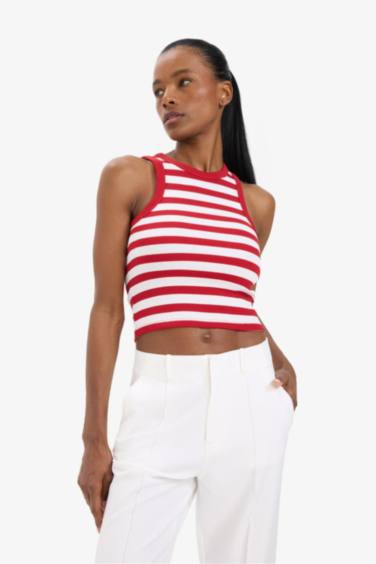 Standard Fit Crew Neck Tank Top