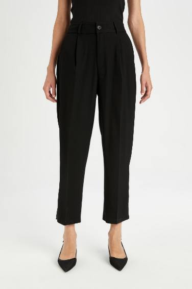 Carrot Fit Pantolon Basic Düz Siyah Cepli Yüksek Bel Kısa Paça