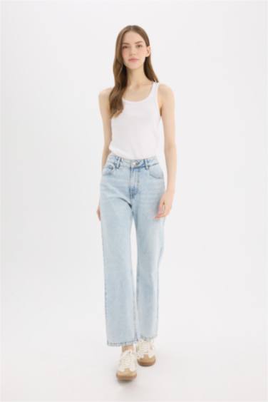 Straight Fit Normal Waist Ankle Length Jeans