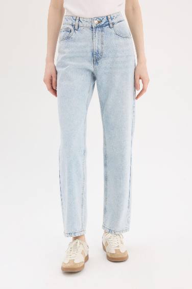 Straight Fit Normal Waist Ankle Length Jeans