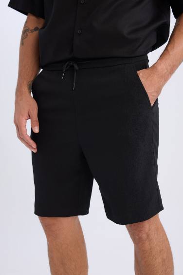 Regular Fit Beli Bağcıklı Dokulu Bermuda Şort
