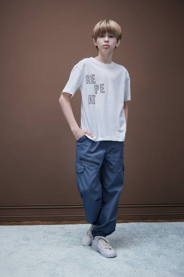 تيشيرت اولاد مطبوع قصة عادية برقبة مستديرة