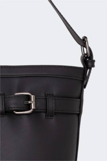 Woman Gold Buckled Faux Leather Shoulder Bag