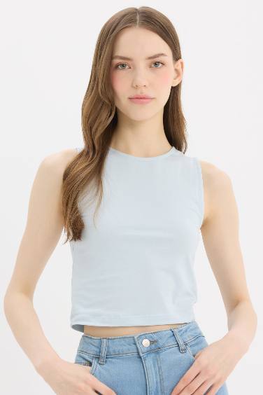 Slim Fit Halter Collar Tank Top