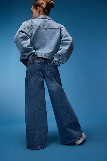 بنطرون جينز بناتي برجل واسع وايد ليج