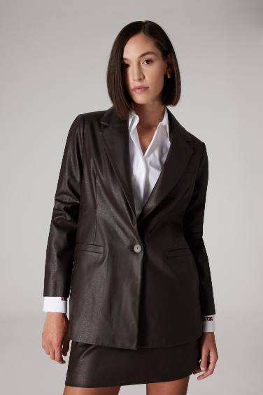 Blazer en Simili Cuir Oversize avec boutons Sorbe x DeFacto