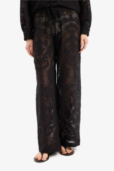 بنطلون بحر دانتيل قصة عادية من Fall in Love