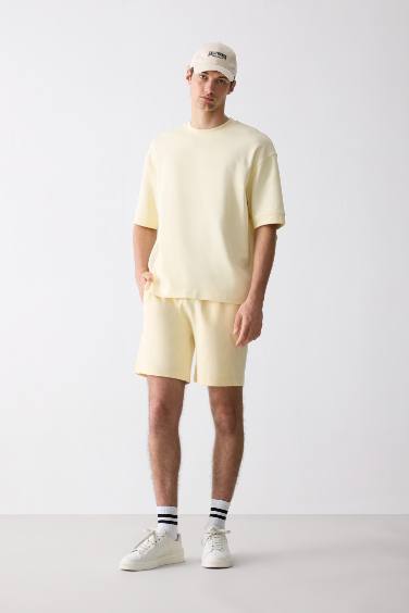 شورت قصة عادية بجيب