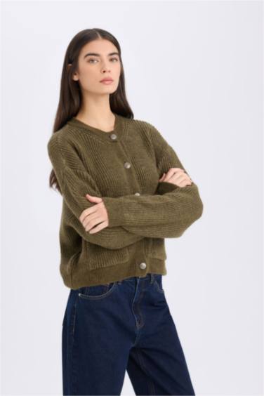 Regular Fit Bisiklet Yaka Düğmeli Triko Hırka