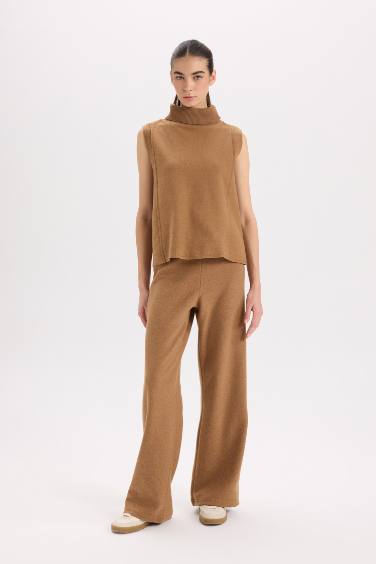 فانيلة قصة عادية بياخة مدورة