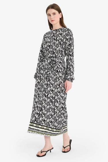 Regular Fit Crew Neck Printed Dress