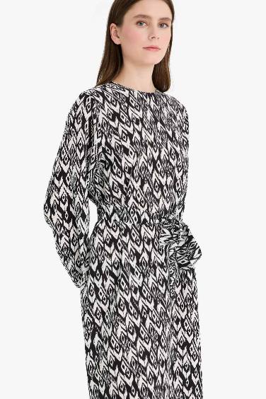 Regular Fit Crew Neck Printed Dress