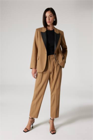 بليزر اوفر سايز جلد صناعي من Sorbe x DeFacto